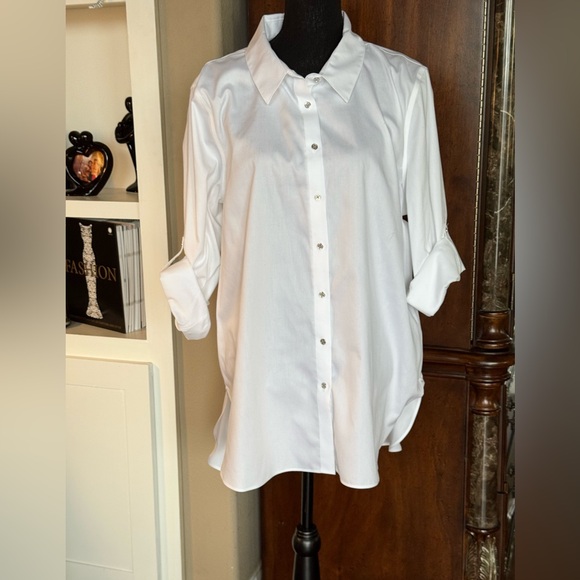 Calvin Klein Tops - Calvin Klein White Button-Up Shirt